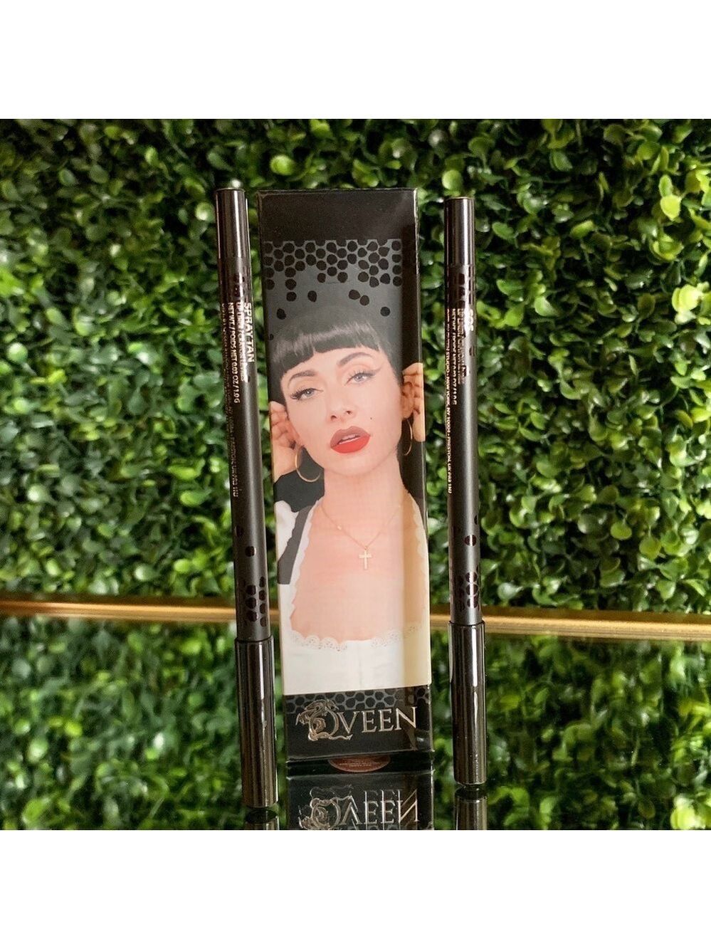 QVEEN Studio Lip Liner in Spray Tan & SOS | NEW | Partners In Crime
